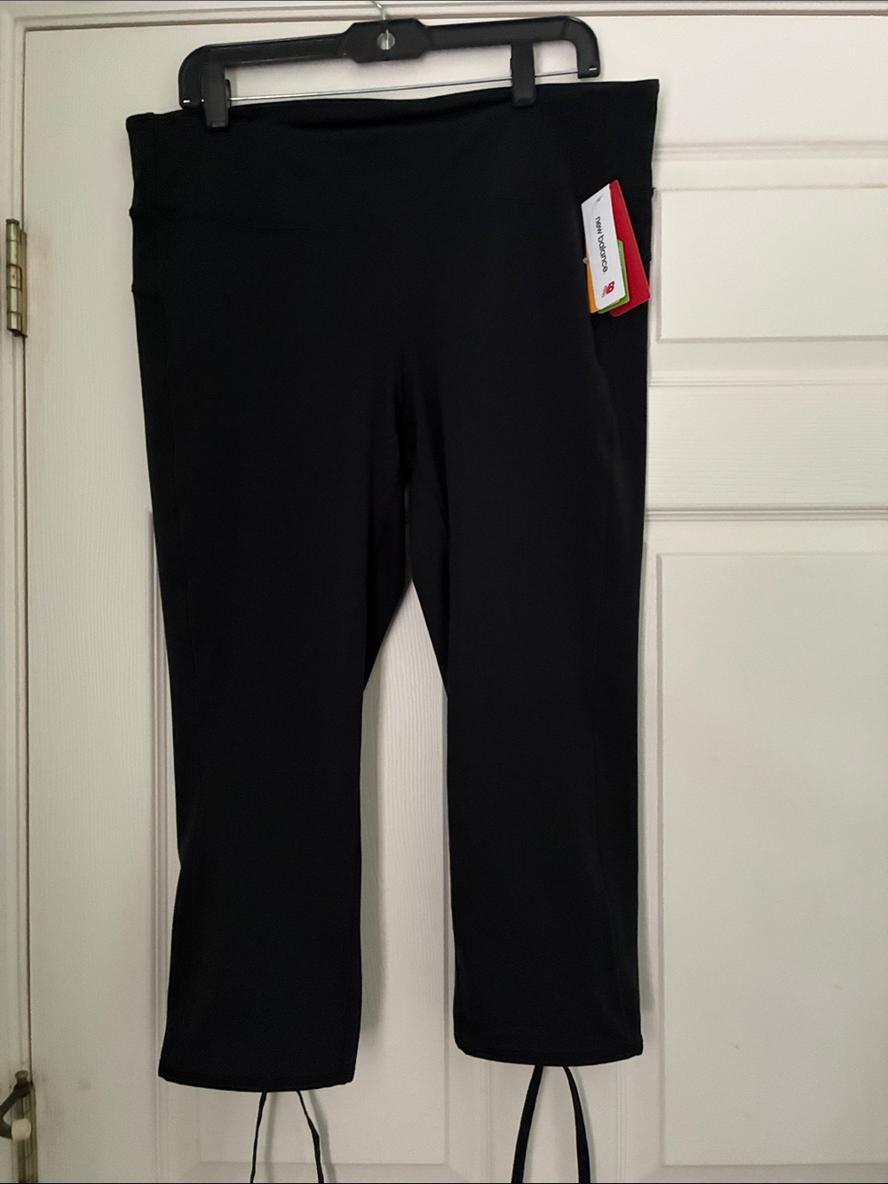 New Balance Black Capri Leggings Woman’s XL NWT